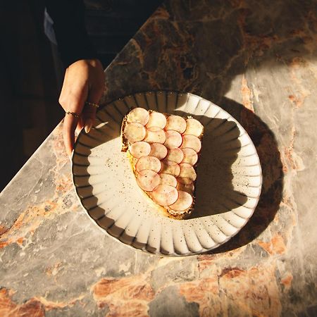 Kai 36 - Hotel Zwischen Fels Und Fluss กราซ ภายนอก รูปภาพ A slice of galette des rois