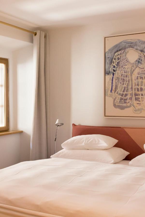 Kai 36 - Hotel Zwischen Fels Und Fluss กราซ ภายนอก รูปภาพ A room at the hotel